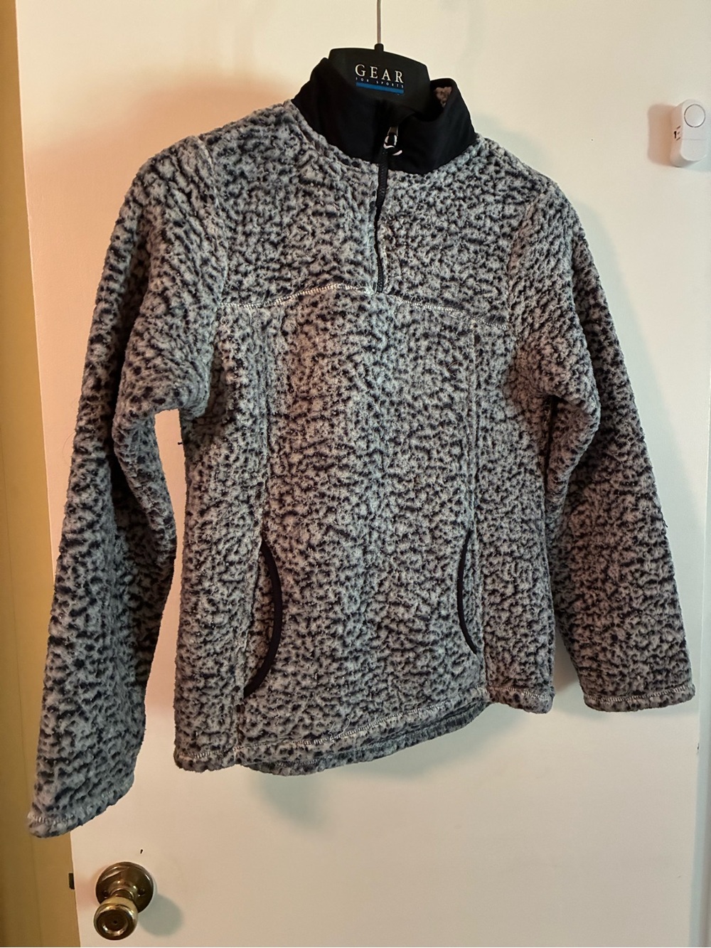 Gear For Sports Gray and Black Sherpa Quarter-Zip Pullover